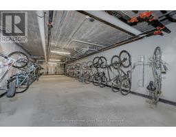 304 - 120 HURON STREET - 39