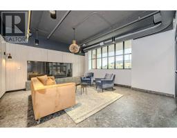 304 - 120 HURON STREET - 7