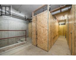 1410 - 35 GREEN VALLEY DRIVE - 40
