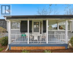 33 FAIRVIEW CRESCENT - 3
