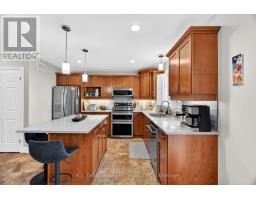 11 LEE CRESCENT - 12