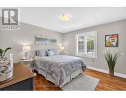 11 LEE CRESCENT - 17