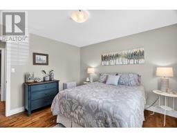11 LEE CRESCENT - 18