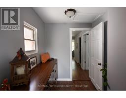 143 BARNESDALE AVENUE N - 22