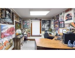 401 QUEEN STREET - 12