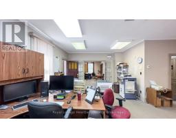 401 QUEEN STREET - 19