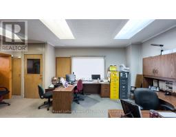 401 QUEEN STREET - 20