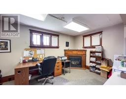 401 QUEEN STREET - 27