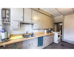 401 QUEEN STREET - 33