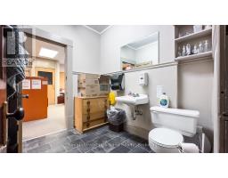 401 QUEEN STREET - 35