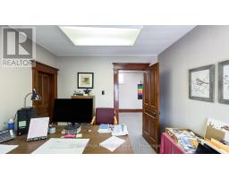 401 QUEEN STREET - 8