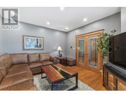 195 BIRCHWOOD AVENUE - 13