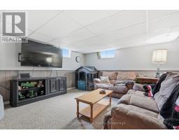 533 AINLEY STREET - 11