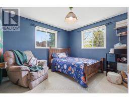 533 AINLEY STREET - 17