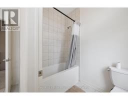 3 GLEDHILL CRESCENT - 32