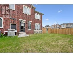 3 GLEDHILL CRESCENT - 39