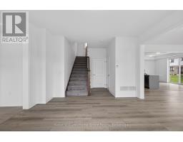 179 REA DRIVE - 20