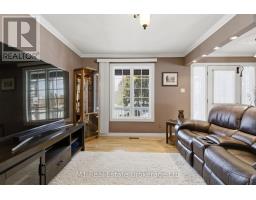 2 JOANNE CRESCENT - 10