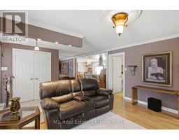2 JOANNE CRESCENT - 11