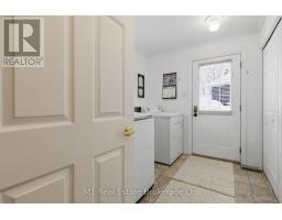 2 JOANNE CRESCENT - 33