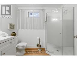2 JOANNE CRESCENT - 40