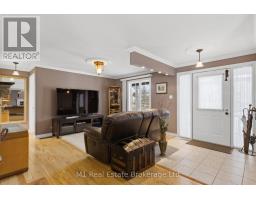 2 JOANNE CRESCENT - 9