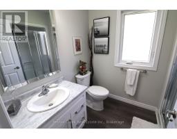 2 HIGHVIEW STREET - 27