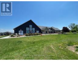 2 HIGHVIEW STREET - 40