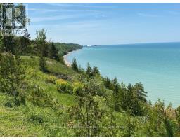2 HIGHVIEW STREET - 43