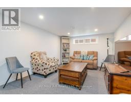 61 MC DONALD STREET - 32