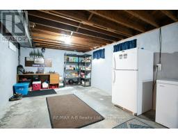 61 MC DONALD STREET - 37