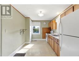 208 MARY STREET - 27