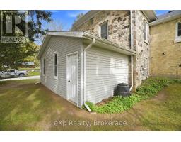 208 MARY STREET - 41