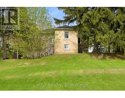 208 MARY STREET - 47