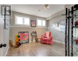79 SYLVIA STREET - 34