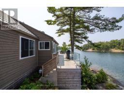 2 A258 ISLAND - 34
