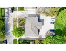 194 BENNETT STREET W - 13