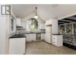 165 THOMAS STREET - 8