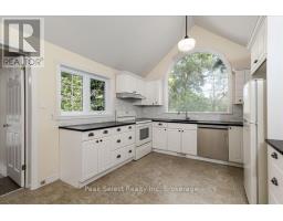 165 THOMAS STREET - 9