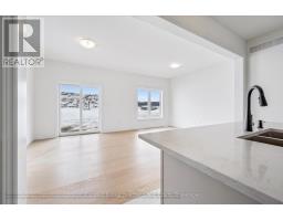 537 ANTON CRESCENT - 6