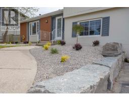 466 HIGHLAND DRIVE - 4