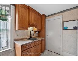 211 NELSON STREET - 16