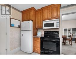 211 NELSON STREET - 17