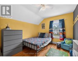 211 NELSON STREET - 25