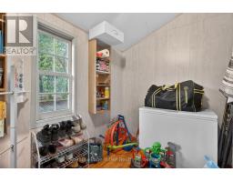 211 NELSON STREET - 32