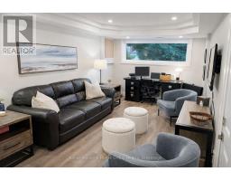 79 HAZELWOOD CRESCENT - 16