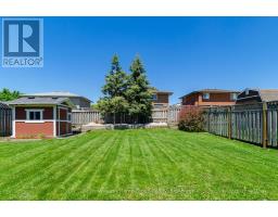 79 HAZELWOOD CRESCENT - 22