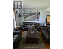 16 - 201 SILVERCREEK PARKWAY N - 10