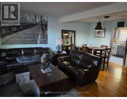 16 - 201 SILVERCREEK PARKWAY N - 14