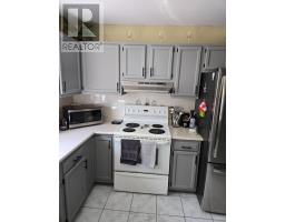 16 - 201 SILVERCREEK PARKWAY N - 7